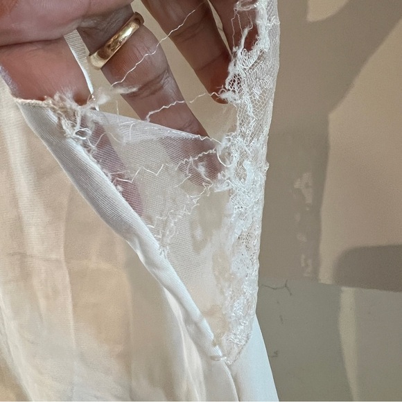 Vintage Vanity Fair Nightgown Ivory Nylon USA Sleeveless Bust 32, Small - Picture 5 of 7